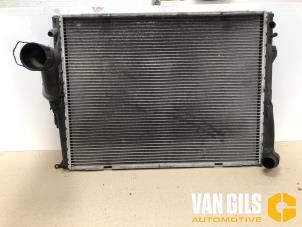 Gebruikte Radiateur BMW 1 serie (E87/87N) 116i 1.6 16V Prijs € 65,00 Margeregeling aangeboden door Van Gils Automotive