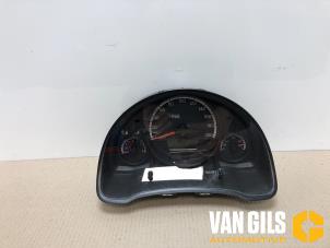 Gebruikte Tellerklok Volkswagen Up! (121) 1.0 12V 60 Prijs € 75,00 Margeregeling aangeboden door Van Gils Automotive