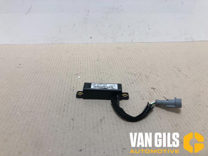 Gebruikte Antenne Fiat Stilo Prijs € 30,00 Margeregeling aangeboden door Van Gils Automotive