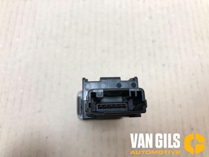 Parking brake switch Toyota Prius O253641 VanGilsAutomotive