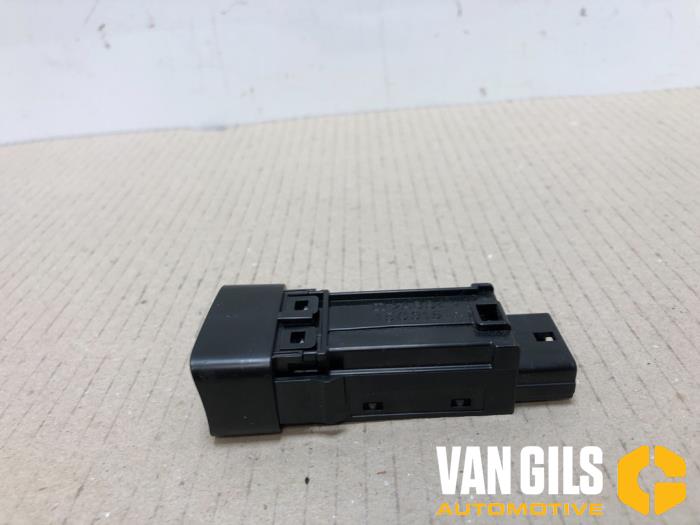 Parking brake switch Toyota Prius O253641 VanGilsAutomotive