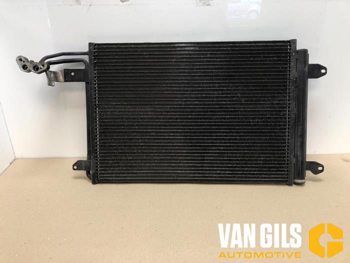 Gebruikte Airco Condensor Volkswagen Touran (1T3) 2.0 TDI 16V 140 Prijs € 65,00 Margeregeling aangeboden door Van Gils Automotive
