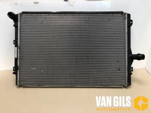 Gebruikte Radiateur Volkswagen Touran (1T3) 2.0 TDI 16V 140 Prijs € 65,00 Margeregeling aangeboden door Van Gils Automotive
