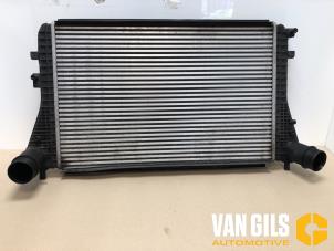 Gebruikte Radiateur Volkswagen Touran (1T3) 2.0 TDI 16V 140 Prijs € 65,00 Margeregeling aangeboden door Van Gils Automotive