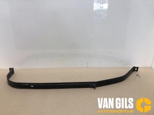 Gebruikte Steun (diversen) Volkswagen Touran (1T3) 2.0 TDI 16V 140 Prijs € 30,00 Margeregeling aangeboden door Van Gils Automotive