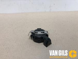 Gebruikte Regensensor BMW 5 serie (F10) 530i 24V Prijs € 30,00 Margeregeling aangeboden door Van Gils Automotive