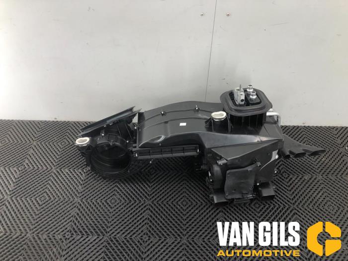 Heater housing Mercedes B-Klasse O254794 - foto 1