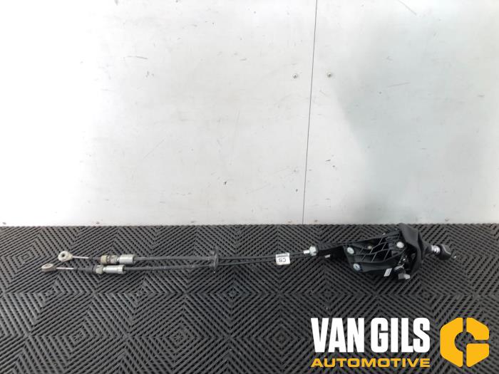 Gebruikte Versnellingspook Ford Transit Custom 2.2 TDCi 16V Prijs op aanvraag aangeboden door Van Gils Automotive