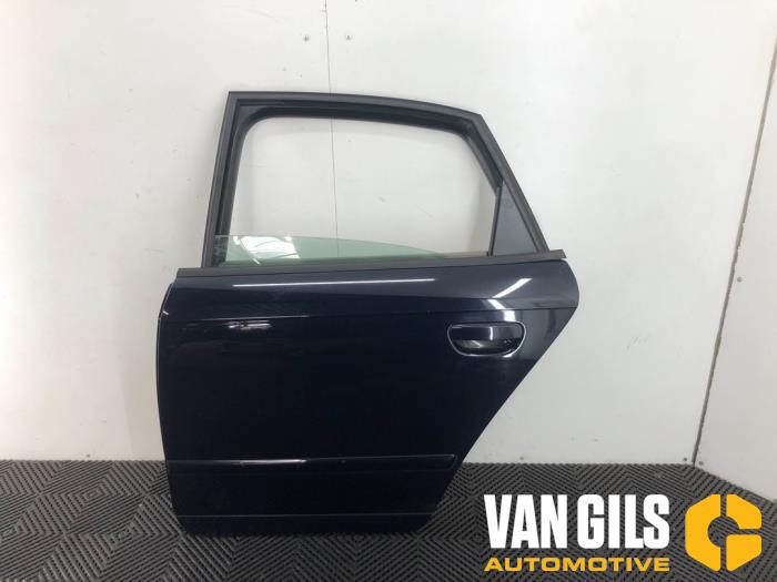 Rear door 4-door, left Audi A4 O256386 - foto 1
