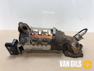 Gebruikte Katalysator Kia Stonic (YB) 1.0i T-GDi 12V Eco-Dynamics+ Prijs € 749,99 Margeregeling aangeboden door Van Gils Automotive