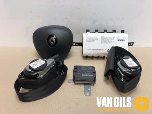 Gebruikte Module + Airbag Set Renault Clio IV Estate/Grandtour (7R) 0.9 Energy TCE 12V Prijs op aanvraag aangeboden door Van Gils Automotive