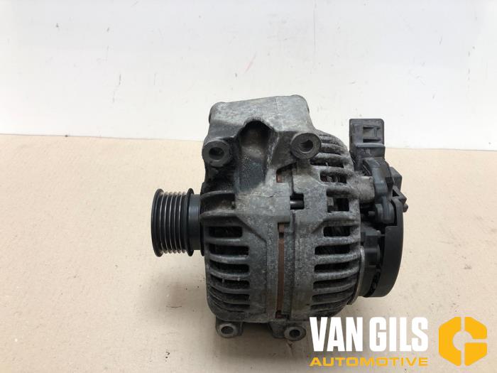 Gebruikte Dynamo Mercedes C Estate (S204) 2.5 C-230 V6 24V Prijs € 79,99 Margeregeling aangeboden door Van Gils Automotive