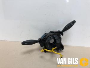 Gebruikte Licht + Raw Schakelaar Ford Mondeo III 1.8 16V Prijs € 50,00 Margeregeling aangeboden door Van Gils Automotive