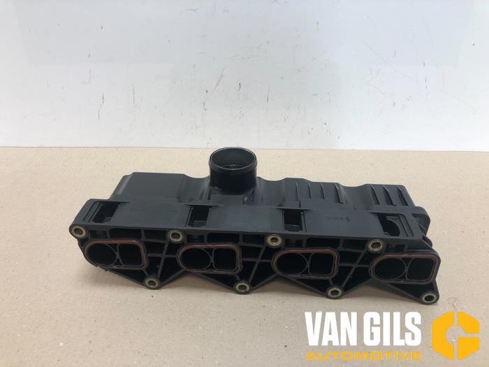 Gebruikte Inlaatspruitstuk Mercedes Vito (639.6) 2.2 109 CDI 16V Prijs € 75,00 Margeregeling aangeboden door Van Gils Automotive