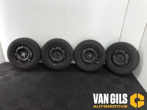 Gebruikte Velgen set + winterbanden Volkswagen Polo Prijs op aanvraag aangeboden door Van Gils Automotive