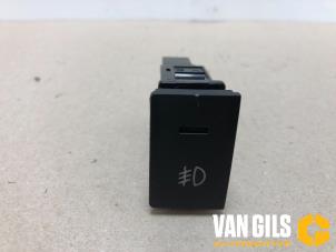 Gebruikte Mistlamp Schakelaar Hyundai Matrix 1.6 16V Prijs € 30,00 Margeregeling aangeboden door Van Gils Automotive