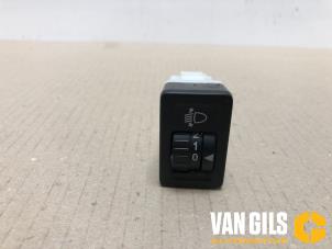 Gebruikte Schakelaar Koplamp Ihv Suzuki Swift (ZA/ZC/ZD1/2/3/9) 1.3 VVT 16V Prijs € 30,00 Margeregeling aangeboden door Van Gils Automotive