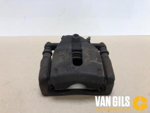 Gebruikte Remklauw (Tang) links-voor Suzuki Swift (ZA/ZC/ZD1/2/3/9) 1.3 VVT 16V Prijs € 30,00 Margeregeling aangeboden door Van Gils Automotive