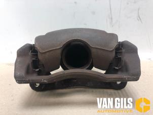 Gebruikte Remklauw (Tang) rechts-voor Suzuki Swift (ZA/ZC/ZD1/2/3/9) 1.3 VVT 16V Prijs € 30,00 Margeregeling aangeboden door Van Gils Automotive