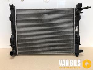 Gebruikte Radiateur Renault Captur (2R) 0.9 Energy TCE 12V Prijs op aanvraag aangeboden door Van Gils Automotive
