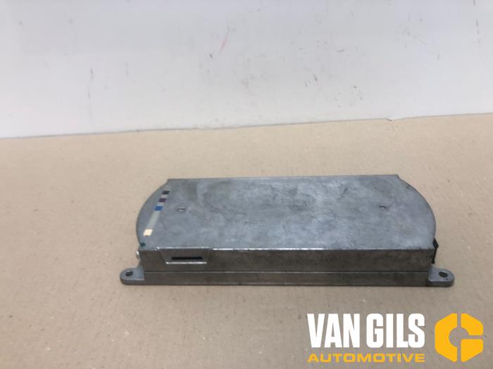 Gebruikte Bluetooth module BMW X5 (E53) 4.4i V8 32V Prijs € 40,00 Margeregeling aangeboden door Van Gils Automotive