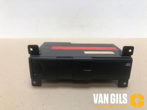 Gebruikte CD Wisselaar BMW X5 (E53) 4.4i V8 32V Prijs € 75,00 Margeregeling aangeboden door Van Gils Automotive