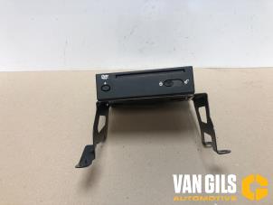 Gebruikte Module Navigatie Landrover Freelander II 2.2 td4 16V Prijs op aanvraag aangeboden door Van Gils Automotive