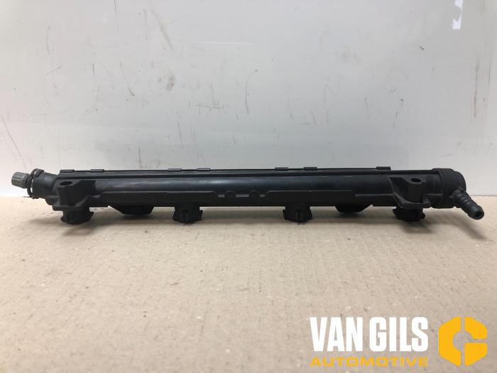 Gebruikte Injector brug Seat Leon (1P1) 1.4 16V Prijs € 30,00 Margeregeling aangeboden door Van Gils Automotive