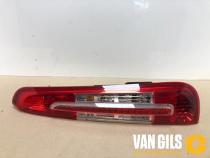 Gebruikte Achterlicht rechts Ford C-Max (DM2) 2.0 16V Prijs € 60,00 Margeregeling aangeboden door Van Gils Automotive