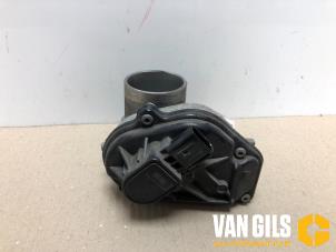 Gebruikte Gasklephuis Ford Focus 2 1.4 16V Prijs € 45,00 Margeregeling aangeboden door Van Gils Automotive