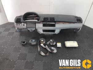 Gebruikte Airbag set + dashboard BMW X5 (E53) 4.4i V8 32V Prijs € 450,00 Margeregeling aangeboden door Van Gils Automotive