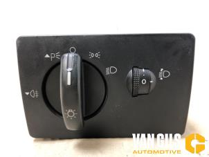 Gebruikte Schakelaar Licht Ford Focus C-Max 1.6 16V Prijs € 35,00 Margeregeling aangeboden door Van Gils Automotive