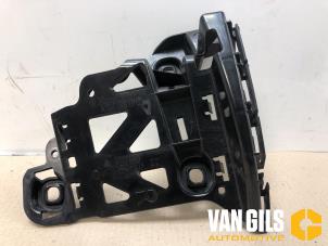 Gebruikte Bumpersteun rechts-achter Mercedes B (W247) 2.0 B-200d Prijs € 29,99 Margeregeling aangeboden door Van Gils Automotive