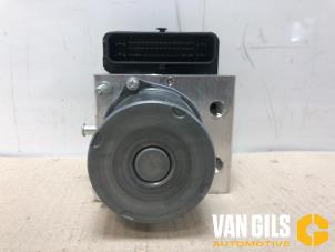 Gebruikte ABS Pomp Mercedes B (W247) 2.0 B-200d Prijs € 249,99 Margeregeling aangeboden door Van Gils Automotive