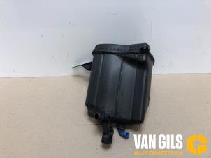 Gebruikte Expansievat BMW 5 serie Touring (F11) 535i 24V TwinPower Turbo Prijs € 33,00 Margeregeling aangeboden door Van Gils Automotive