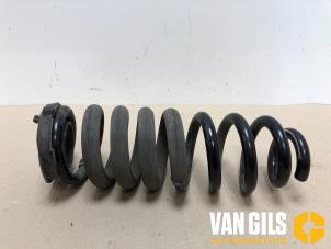 Gebruikte Veerschroef achter Mercedes C Estate (S205) C-180 1.6 16V BlueEfficiency Prijs op aanvraag aangeboden door Van Gils Automotive