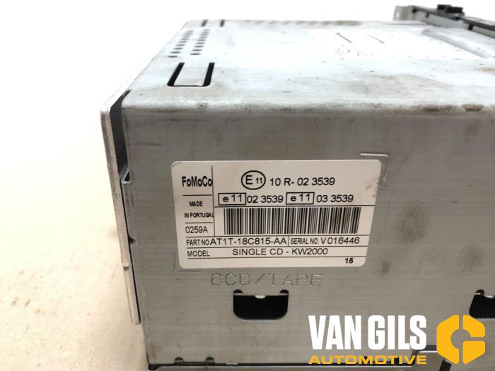 Radio CD Speler van een Ford Transit  2006