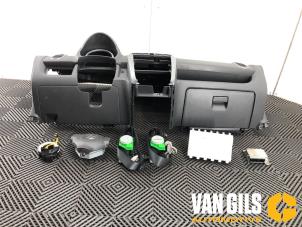 Gebruikte Airbag set + dashboard Suzuki Splash 1.2 16V Prijs op aanvraag aangeboden door Van Gils Automotive