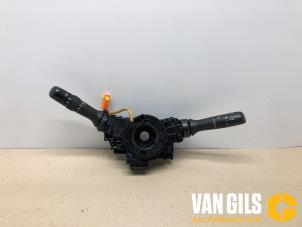 Gebruikte Licht + Raw Schakelaar Peugeot 108 1.0 12V Prijs op aanvraag aangeboden door Van Gils Automotive