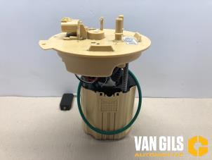 Gebruikte Tank element Pomp Opel Insignia 2.0 CDTI 16V 140 ecoFLEX Prijs € 70,00 Margeregeling aangeboden door Van Gils Automotive
