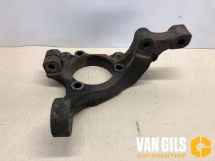 Gebruikte Asschenkel rechts-voor Opel Astra H SW (L35) 1.6 16V Twinport Prijs op aanvraag aangeboden door Van Gils Automotive