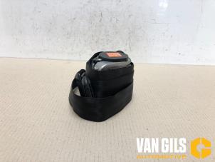 Gebruikte Veiligheidsgordel rechts-voor Audi A6 Avant (C5) 2.4 V6 30V Prijs € 65,00 Margeregeling aangeboden door Van Gils Automotive