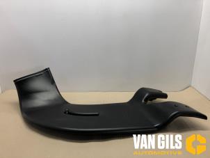 Gebruikte Luchtgeleider Volkswagen Passat Prijs € 30,00 Margeregeling aangeboden door Van Gils Automotive