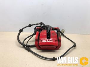 Gebruikte Remklauw (Tang) rechts-achter Mercedes GLE AMG Coupe (C292) 5.5 63 S AMG V8 biturbo 32V 4-Matic Prijs € 349,99 Margeregeling aangeboden door Van Gils Automotive