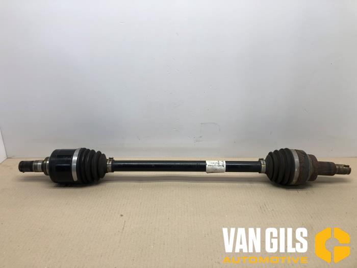Gebruikte Aandrijfas links-achter Alfa Romeo 159 (939AX) 3.2 JTS V6 24V Q4 Prijs € 75,00 Margeregeling aangeboden door Van Gils Automotive