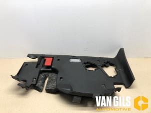 Gebruikte Afdekplaat diversen Mercedes GLE AMG Coupe (C292) 5.5 63 S AMG V8 biturbo 32V 4-Matic Prijs € 34,99 Margeregeling aangeboden door Van Gils Automotive