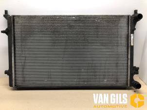 Gebruikte Radiateur Volkswagen Golf V (1K1) 1.4 FSI 16V Prijs € 65,00 Margeregeling aangeboden door Van Gils Automotive