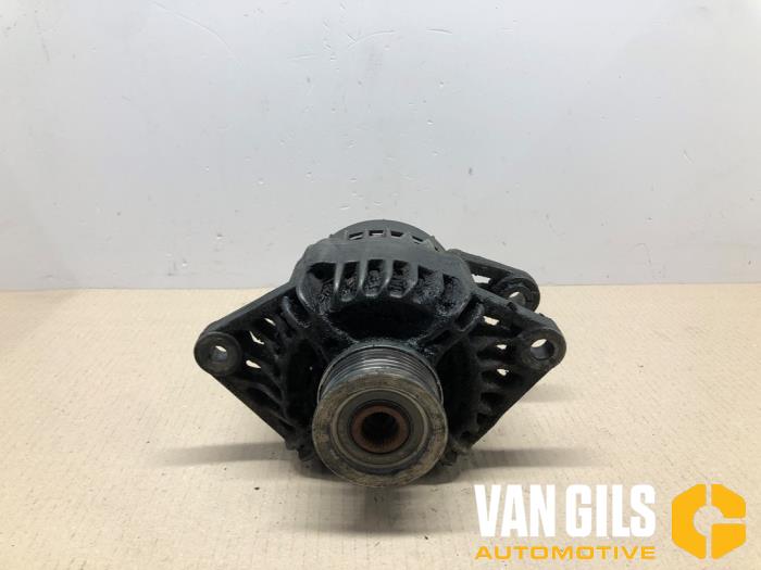 Gebruikte Alternator Fiat Doblo Cargo (223) 1.9 JTD Prijs € 75,00 Margeregeling aangeboden door Van Gils Automotive