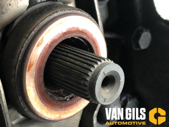 Versnellingsbak van een Audi A3 (8P1) 2.0 16V FSI 2004