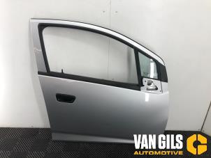 Gebruikte Deur 4Deurs rechts-voor Chevrolet Spark (M300) 1.0 16V Prijs € 150,00 Margeregeling aangeboden door Van Gils Automotive
